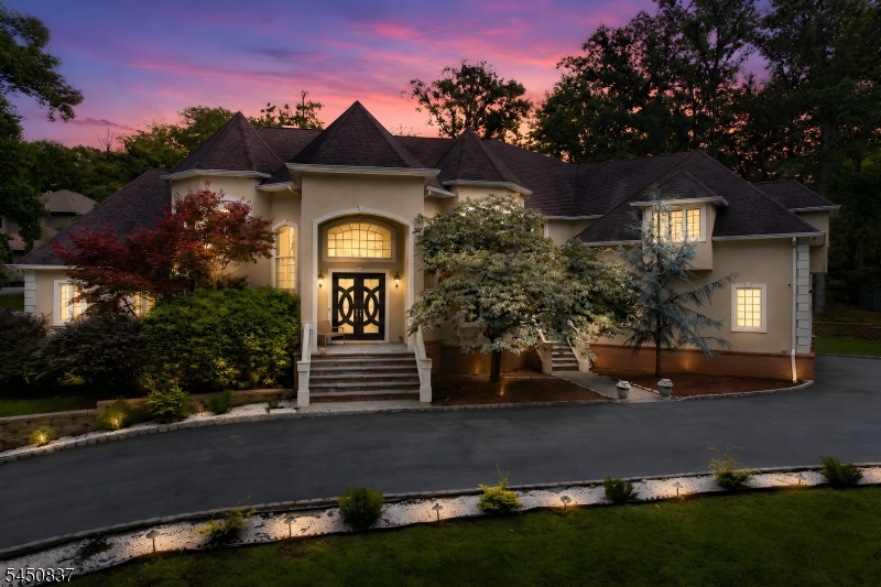 202 Rock Road West, Green Brook Twp.