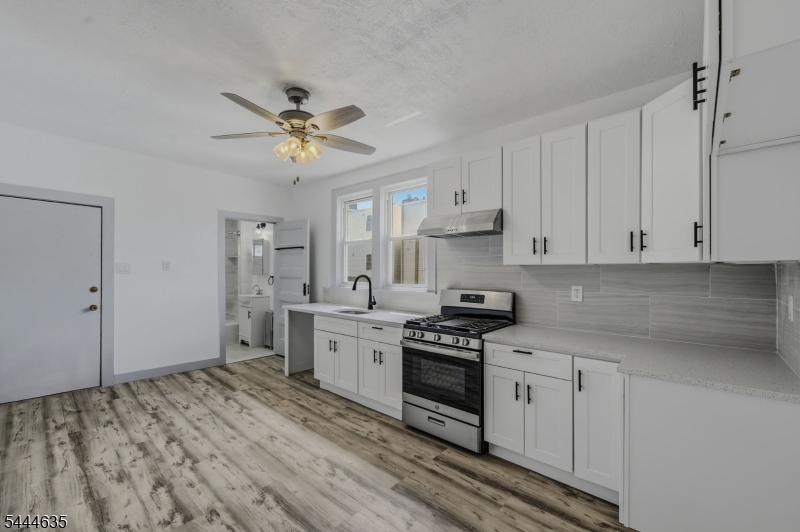 18 John St Unit 2, Kearny Town