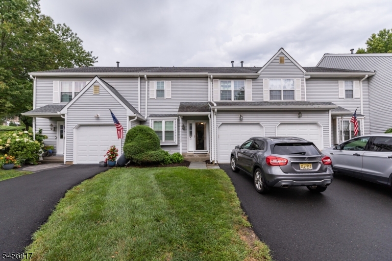 17 Heritage Ct, Ewing Twp.