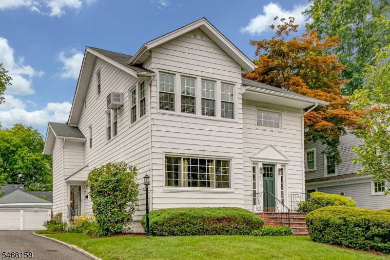 34 Fairview Ave Unit 1, Summit City