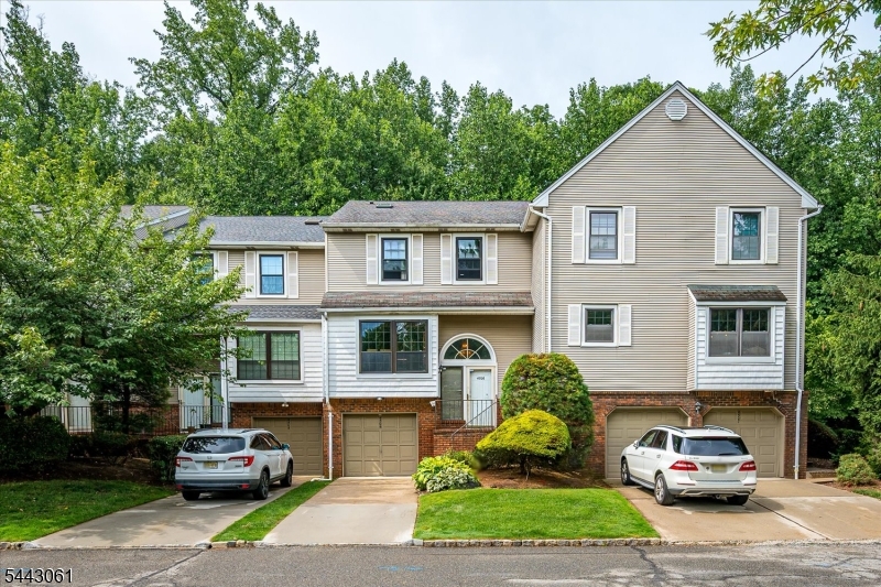4506 Stonehedge Rd, Edison Twp.