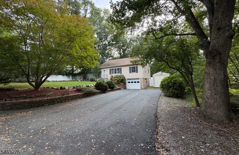 11 Richmond Rd, Byram Twp.
