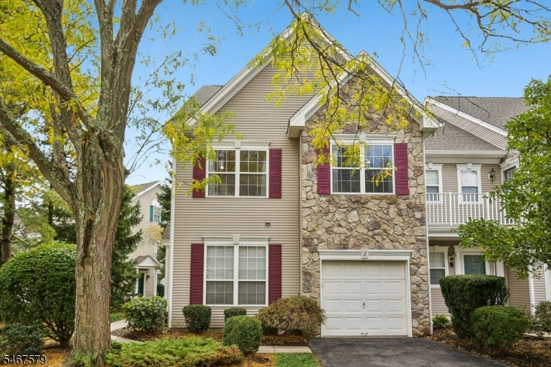 2 Charleston Ct, Bernards Twp.
