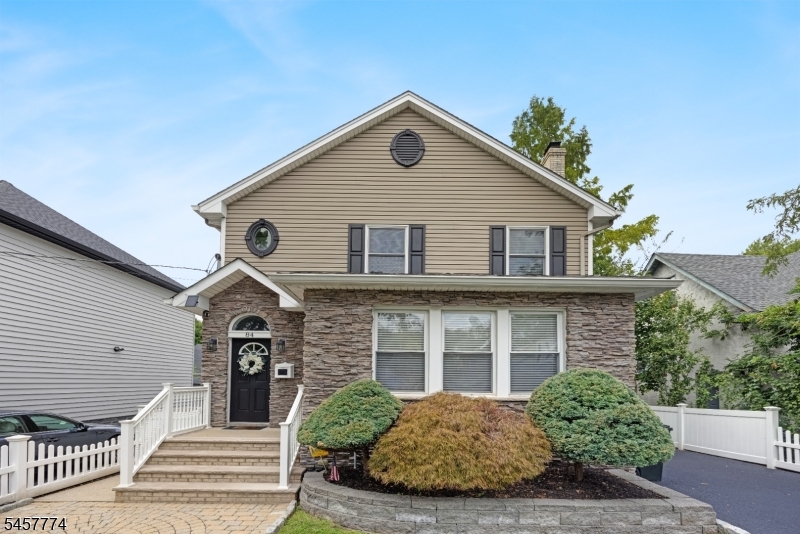 84 Vanderburgh Ave, Rutherford Boro