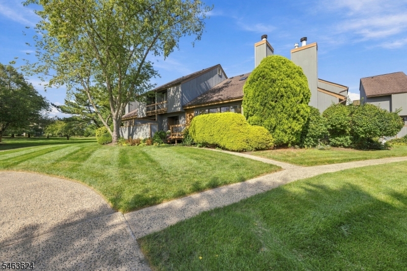 27 Chestnut Ct, Bernards Twp.