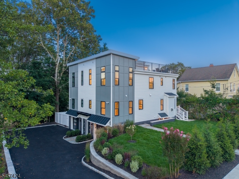 45 Ocean St Unit B, Millburn Twp.