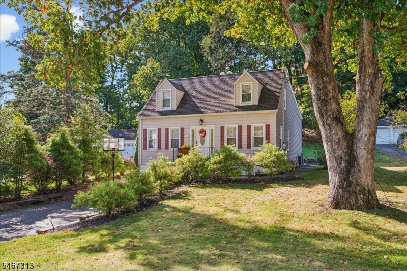 240 W Hanover Ave, Morris Twp.