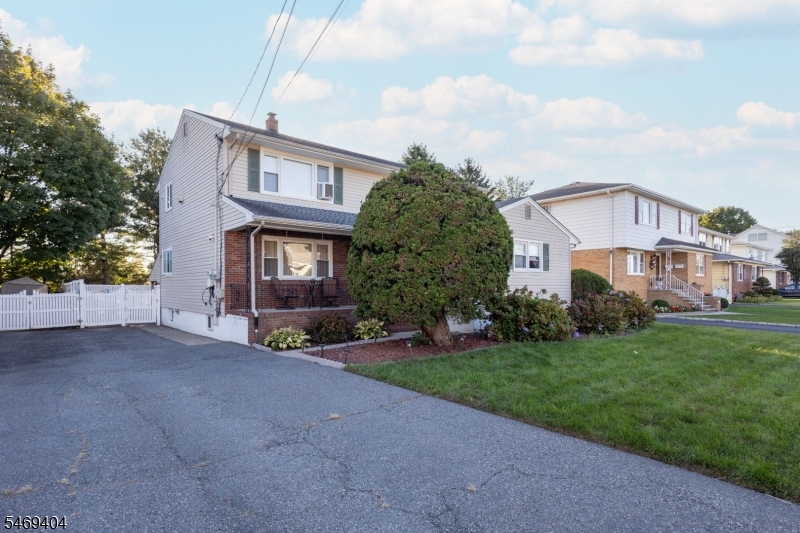 76 Parson Rd, Clifton City