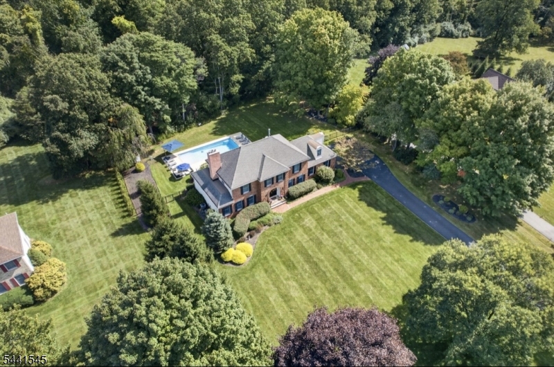 3 Old Farmstead Rd, Chester Twp.