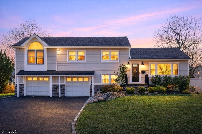 58 Edgewood Dr, Florham Park Boro