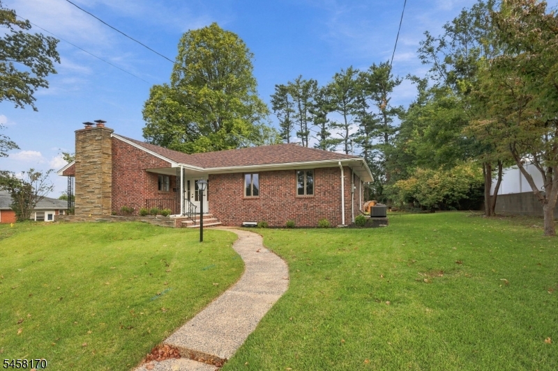 16 Charlotte St, Sayreville Boro