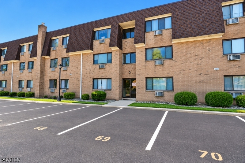 731 Belleville Ave A6 Unit A6, Belleville Twp.