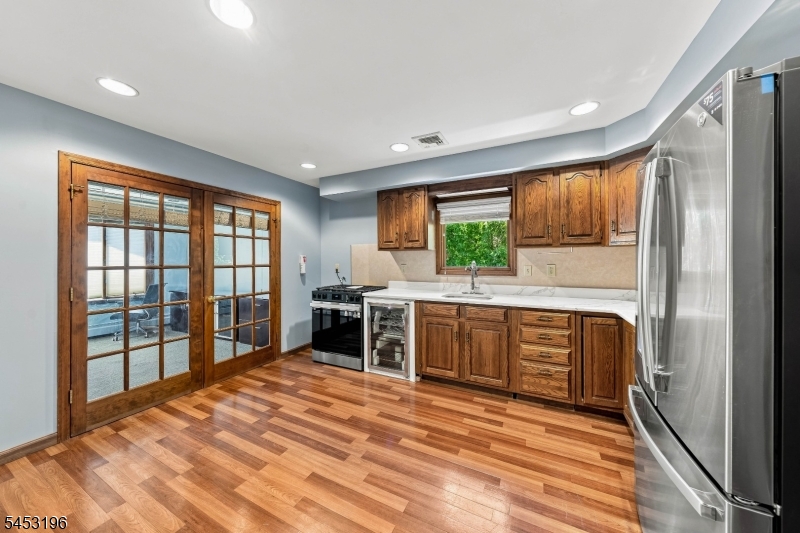 32 Commerce Dr Unit 2, Cranford Twp.