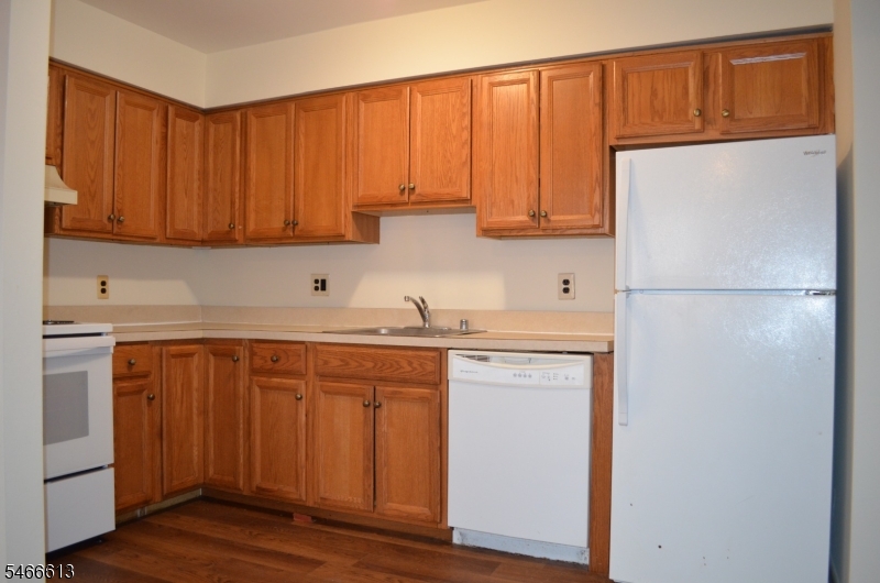 50 Cook Ave, Madison Boro