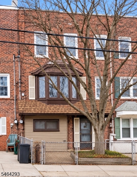 71 E 3rd St, Bayonne City