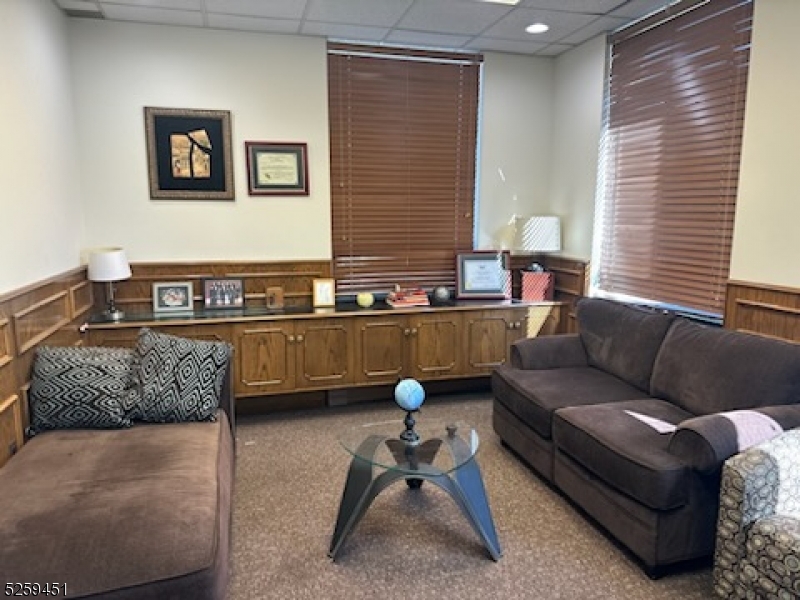 700 N Broad St, Elizabeth City
