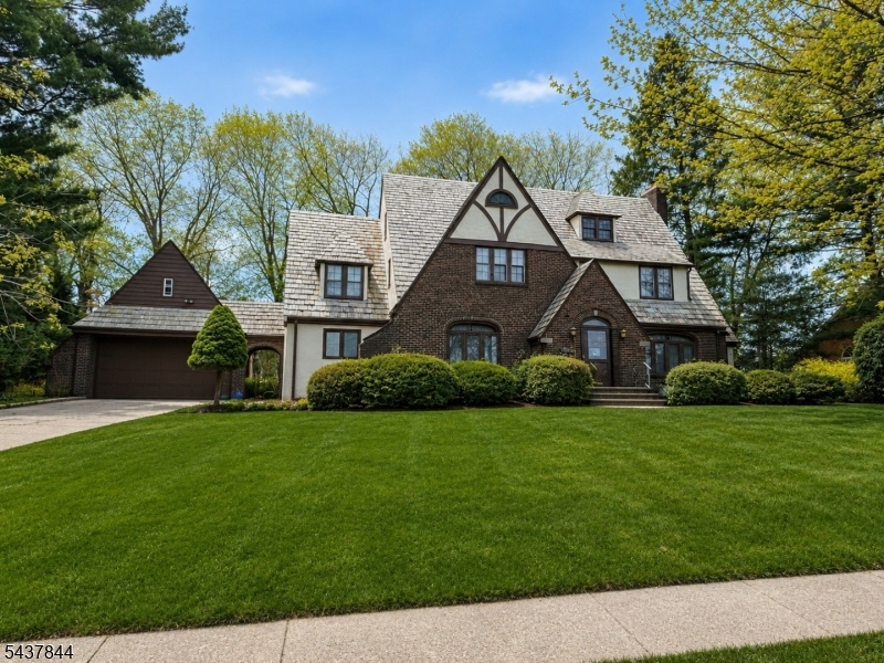 38 Alexander Ave, Nutley Twp.