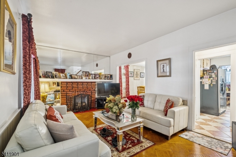 7 Wolf Pl, Irvington Twp.