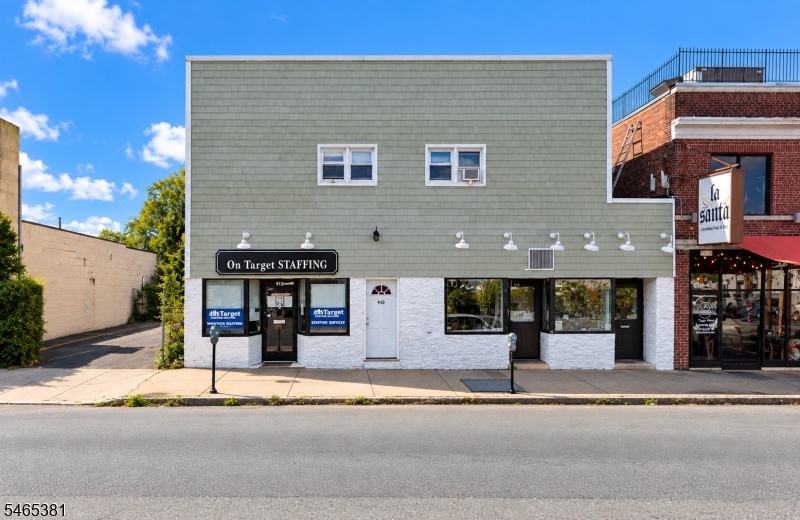 402 Bloomfield Ave, Bloomfield Twp.