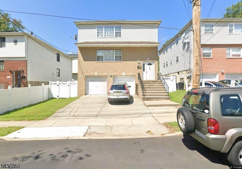 1482 Hiawatha Ave Unit 2, Hillside Twp.
