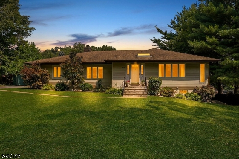 419 Ratzer Rd, Wayne Twp.