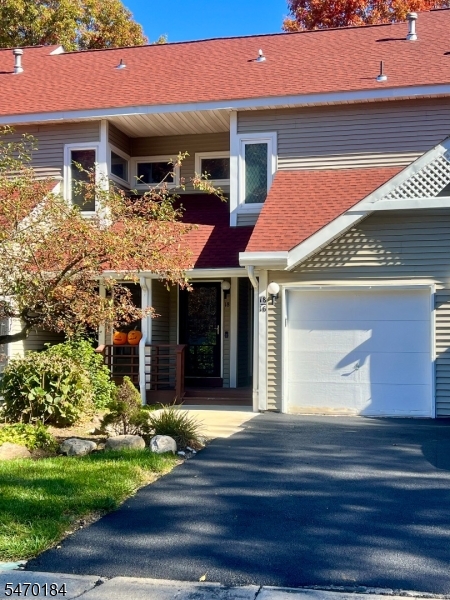 18 PINE HOLLOW COURT, Jefferson Twp.