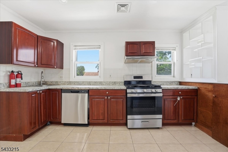 122 South Lincoln Ave, Middlesex Boro