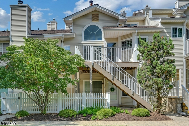 31 Academy Court, Bedminster Twp.