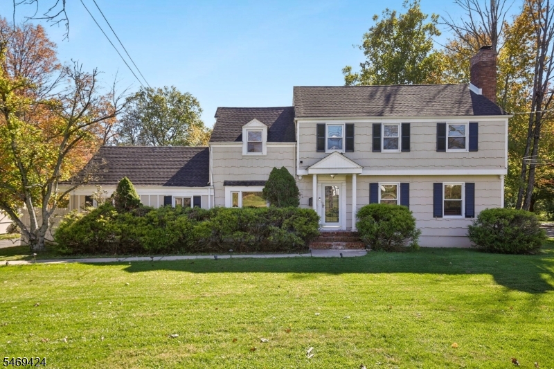 424 White Oak Ridge Rd, Millburn Twp.