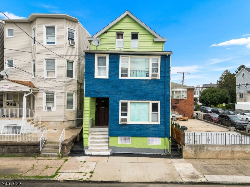 44 Paterson Ave, Paterson City