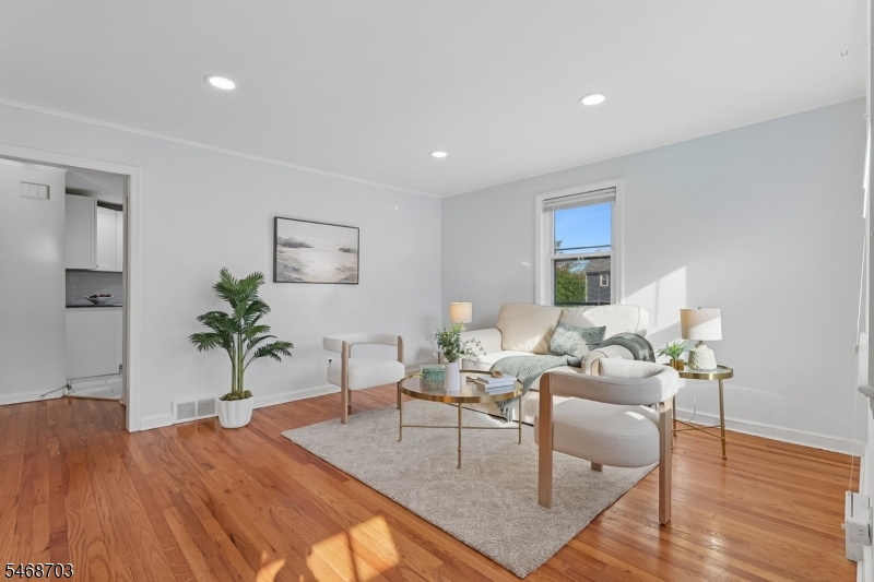 47 Freeman Pl, Nutley Twp.