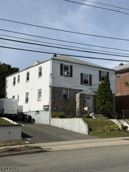 352 Lakeview Ave, Clifton City