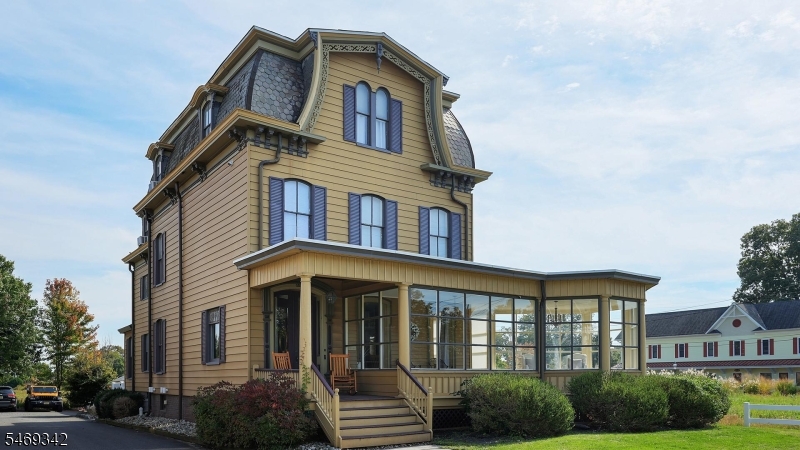 152 Main St, Flemington Boro