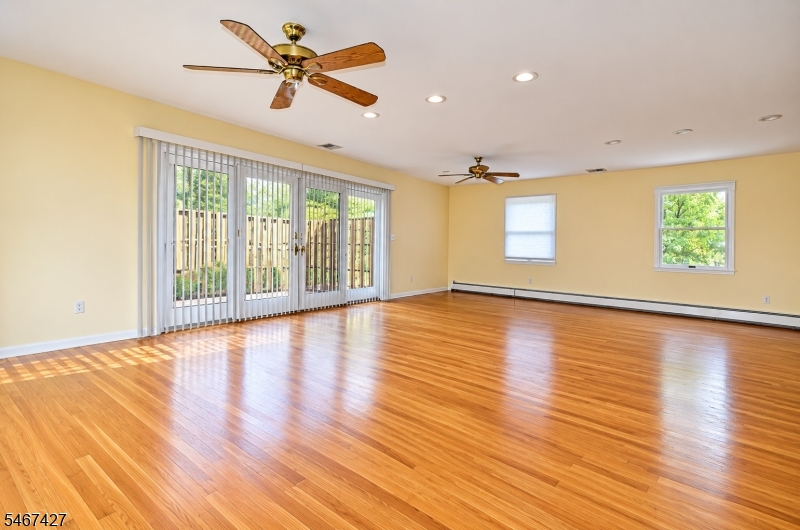 11 Mountain Blvd, Warren Twp.