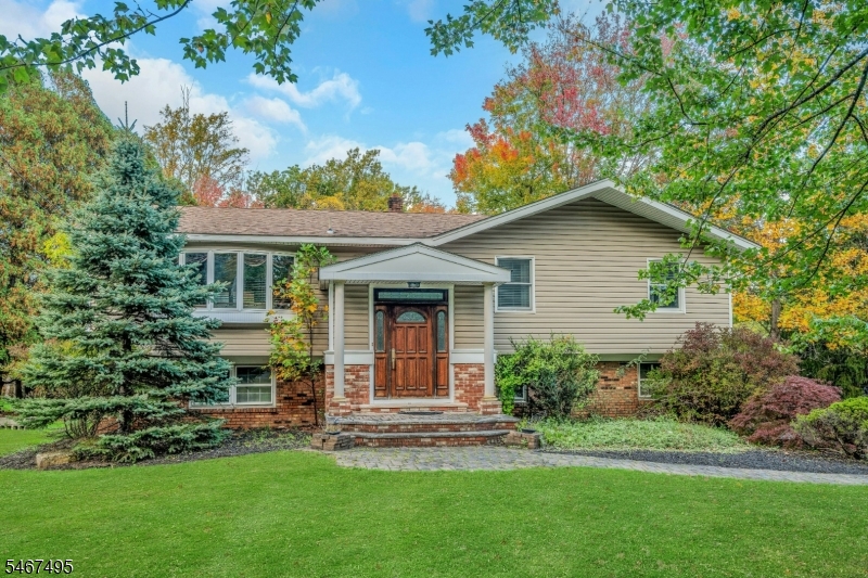 12 Mountainside Dr, Randolph Twp.