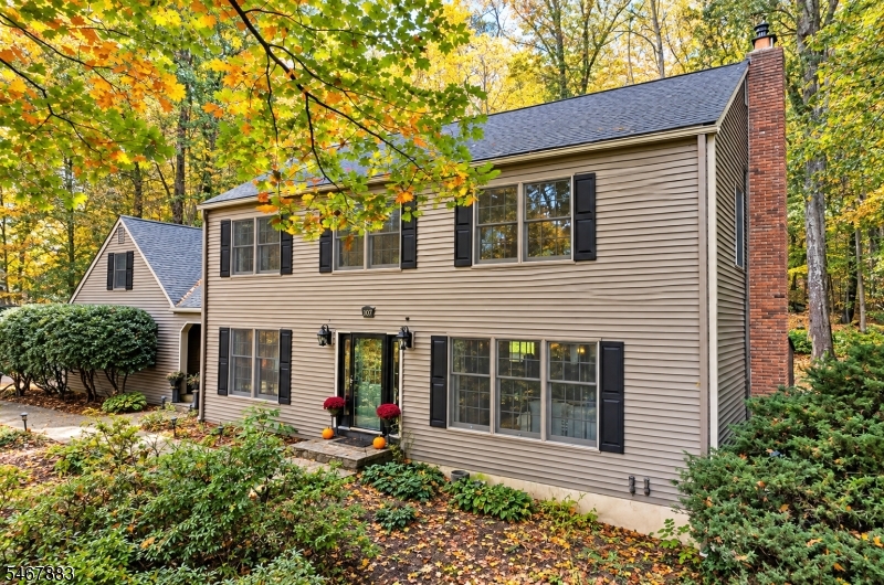 4 Scenic Falls Rd, Washington Twp.