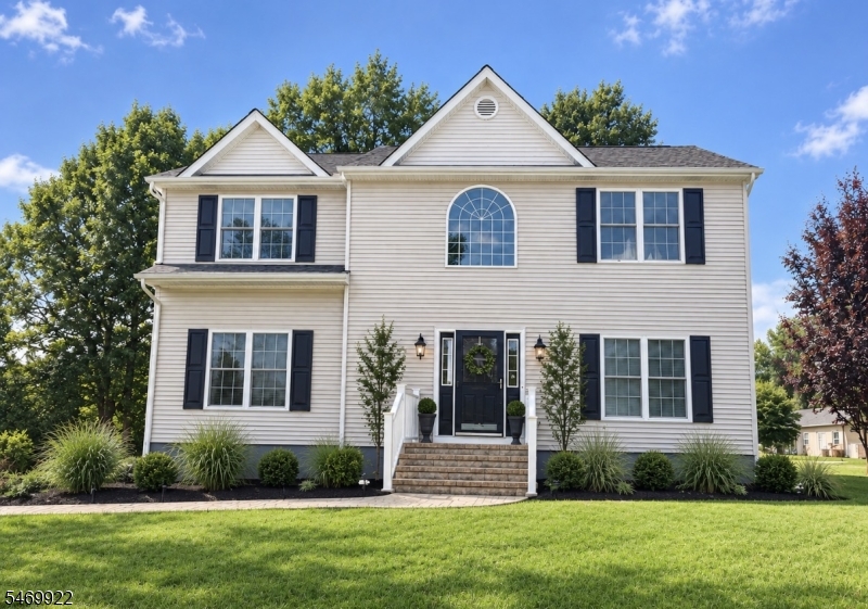 1 Heather Hills Rd, Washington Boro
