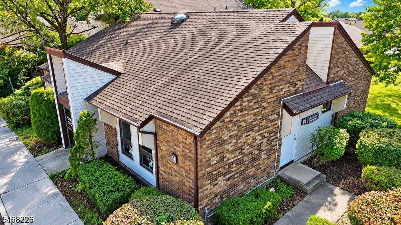 4 Cornwall Dr, East Brunswick Twp.