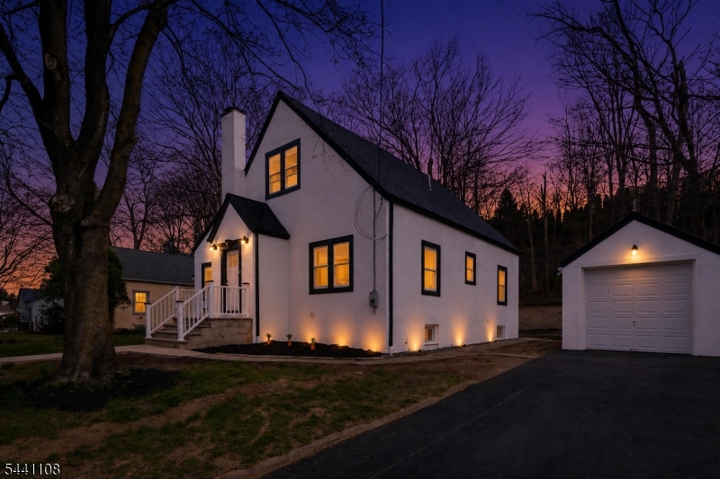 31 Saint Moritz Pl, Wayne Twp.