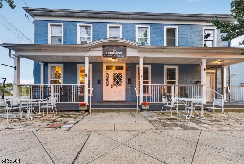 37 W Washington Ave, Washington Boro