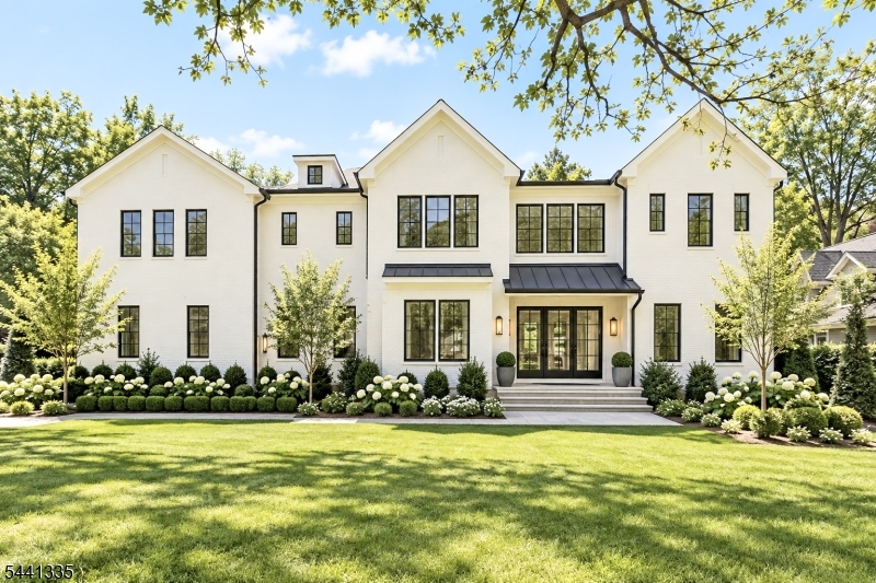 11 Addison Dr, Millburn Twp.