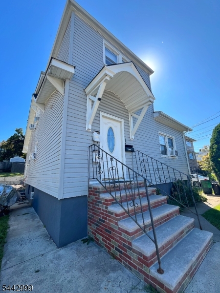 103 Sylvan Ave, Clifton City