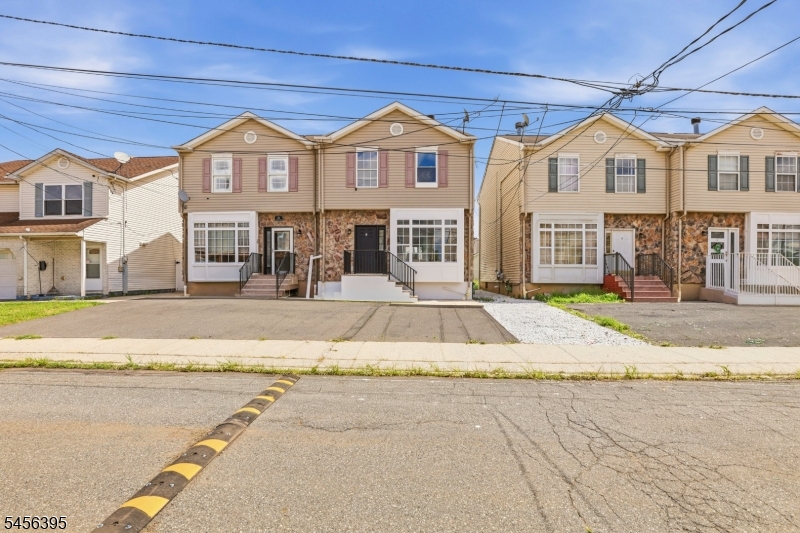 8 Somerset St, Carteret Boro