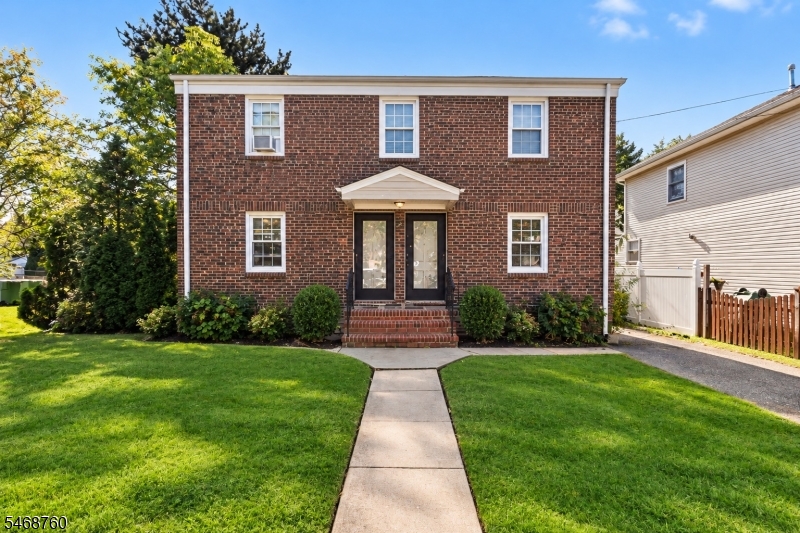 433 Spruce, Linden City