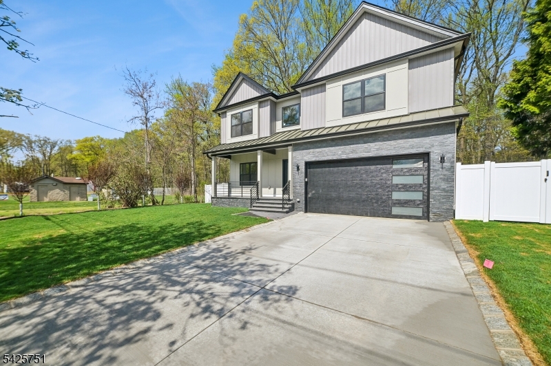136 Irwin St, Springfield Twp.