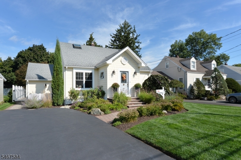 36 Manor Ave, Pequannock Twp.
