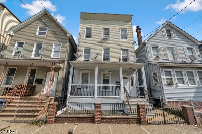 229 Clark Pl, Elizabeth City