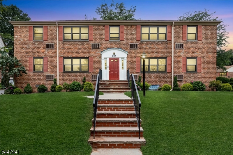 39 Sandra Circle Unit 1, Westfield Town