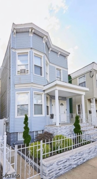 23 Bostwick Ave Unit 2, Jersey City
