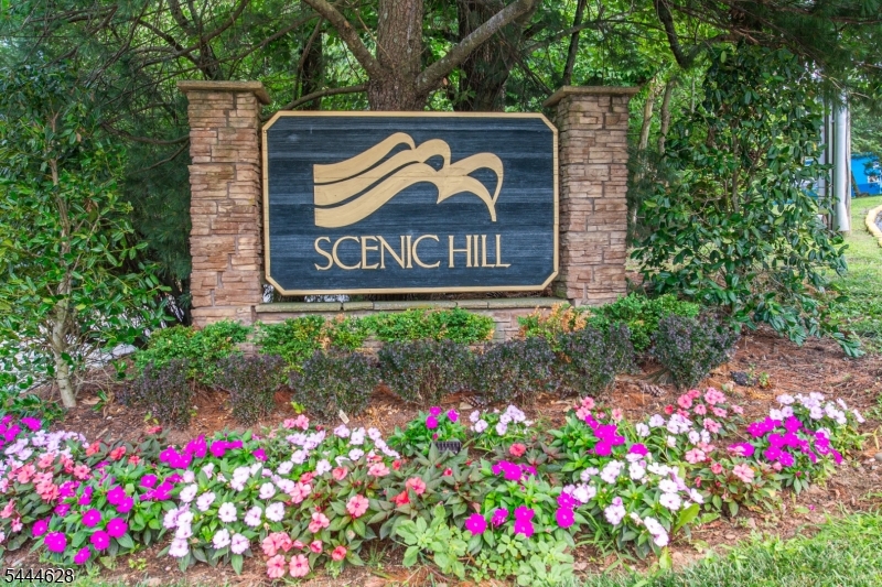 71 Colton Cir Unit 71, West Orange Twp.